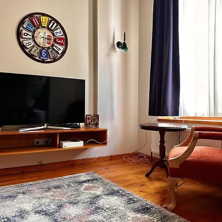 2br, 2ba, 4th Floor Of Historical Building ,galata * Istanbul