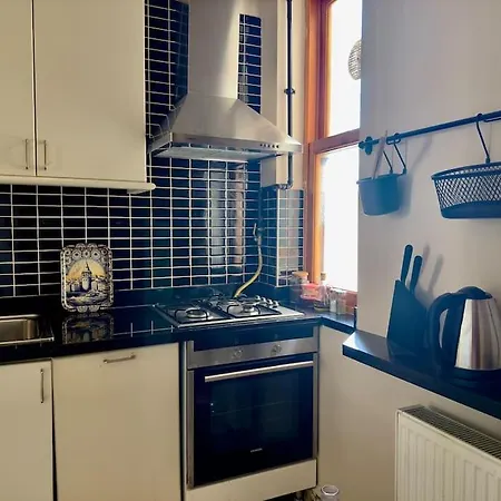 2br, 2ba, 4th Floor Of Historical Building ,galata Daire *